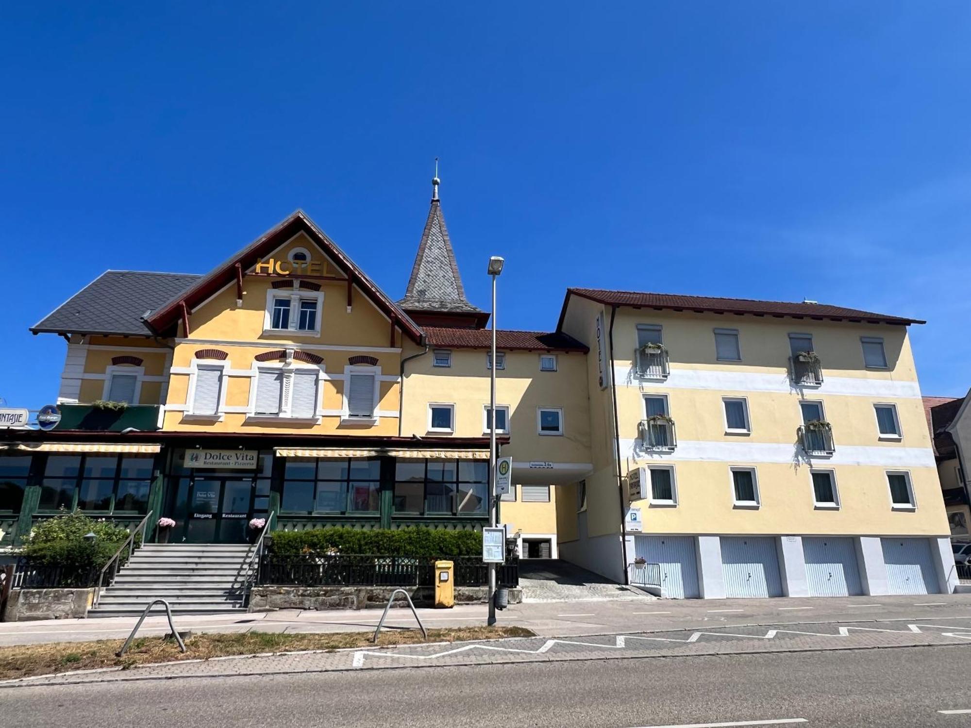 Hotel Fantasie Ansbach Exterior foto